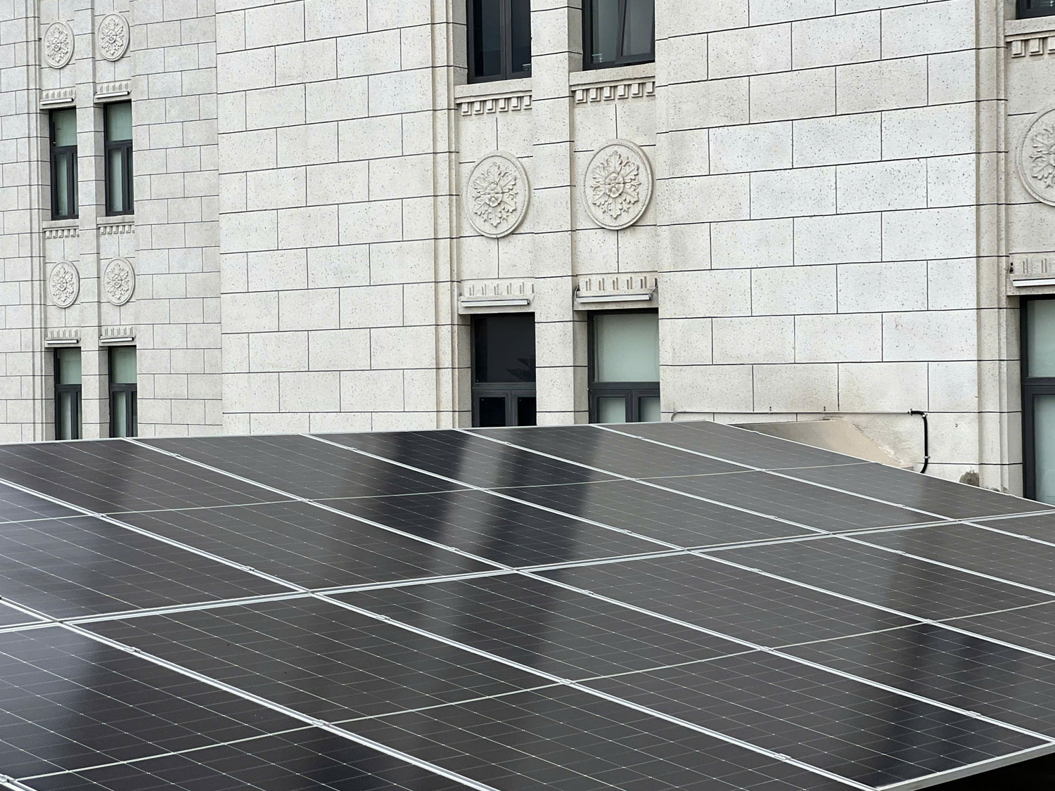 Dự án điện mặt trời 18KWp - Trường đại học VinUni