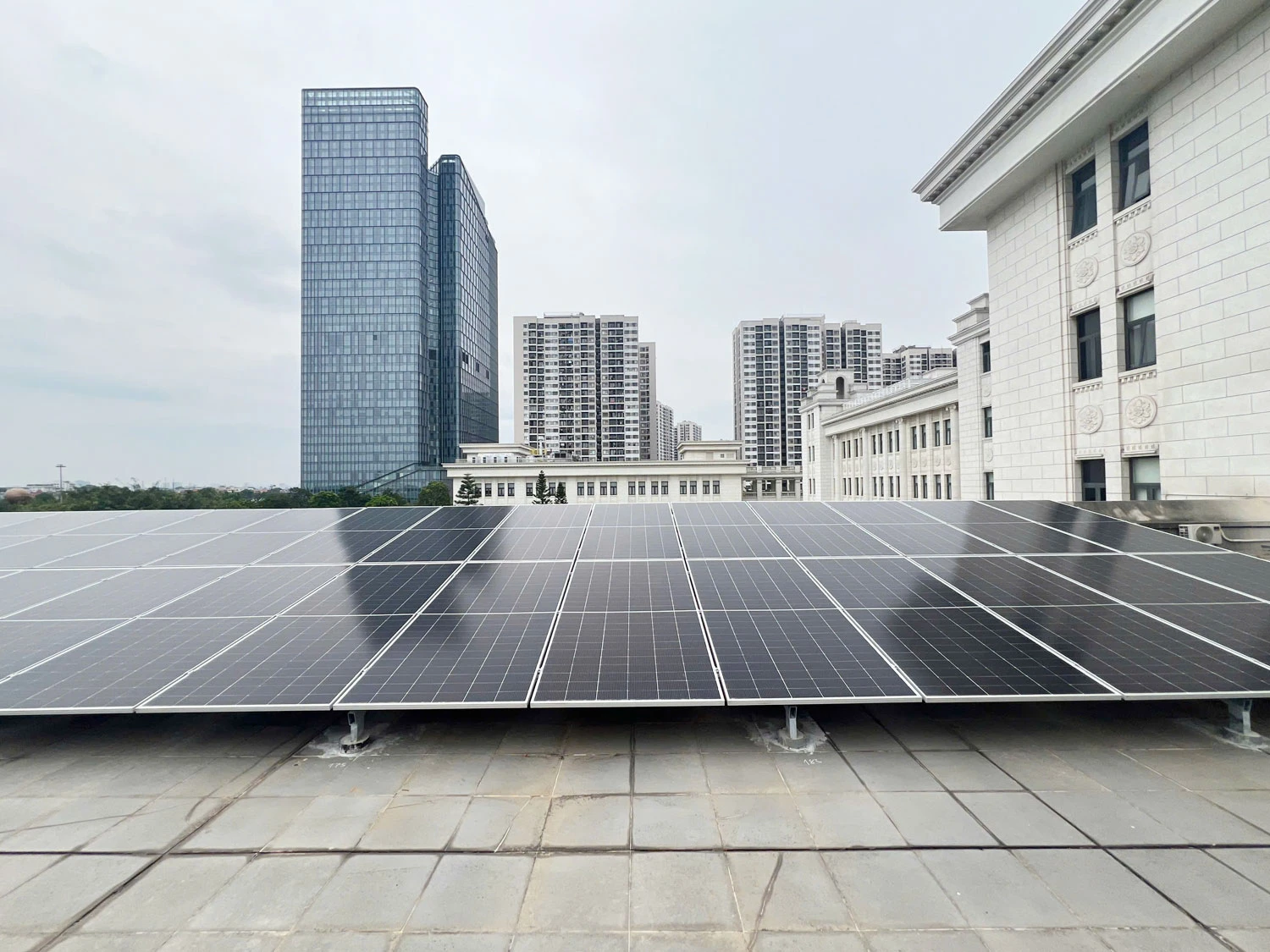 Dự án điện mặt trời 18KWp - Trường đại học VinUni